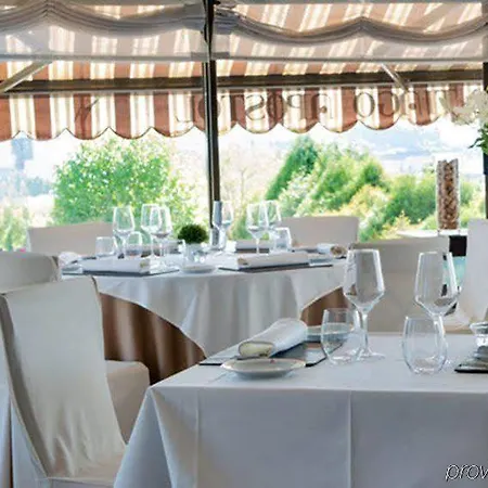 Hotel Santiago Apostol 3*